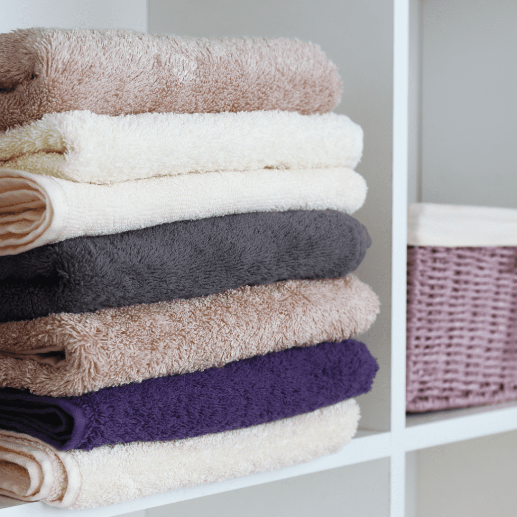 Best Way To Organize Towels In Closet